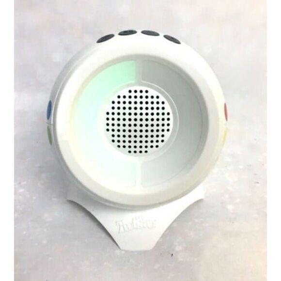 Twister Dance Game Speaker Features Britney Spears 4 Twister Moves Mats + 2 CDS - Picture 4 of 7